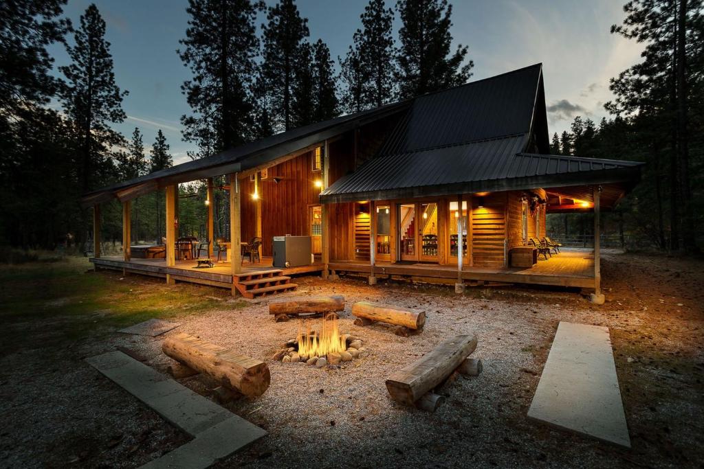 Pine Acres - Housity