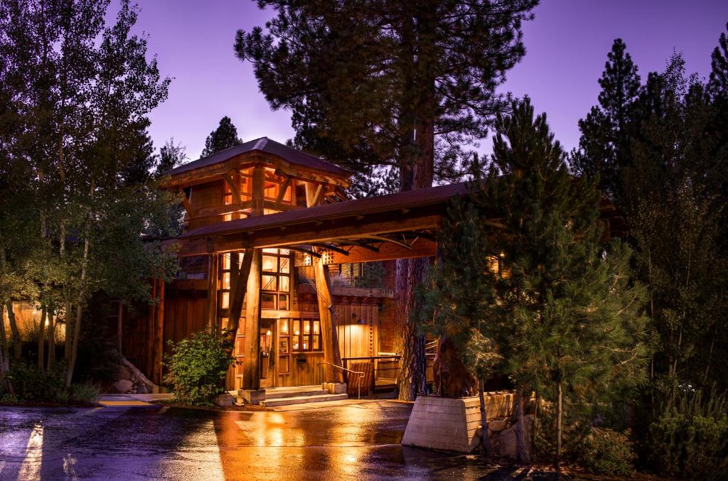 The Cedar House Sport Hotel