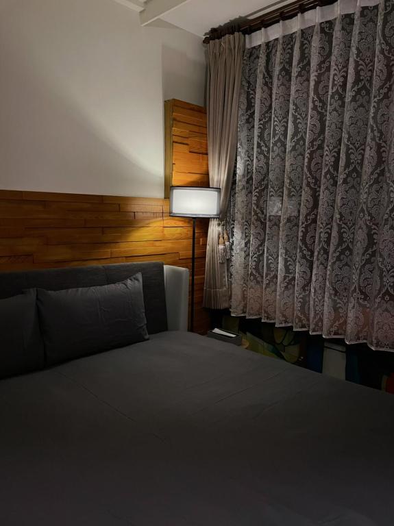 PY Homestay - Deluxe King Room