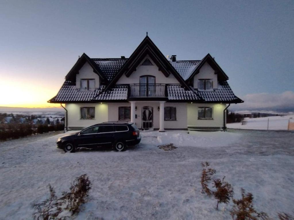 Śwarny Dworek v zime