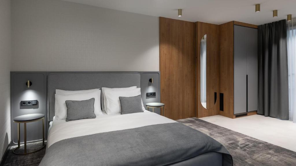 Art Boutique - Resim 21