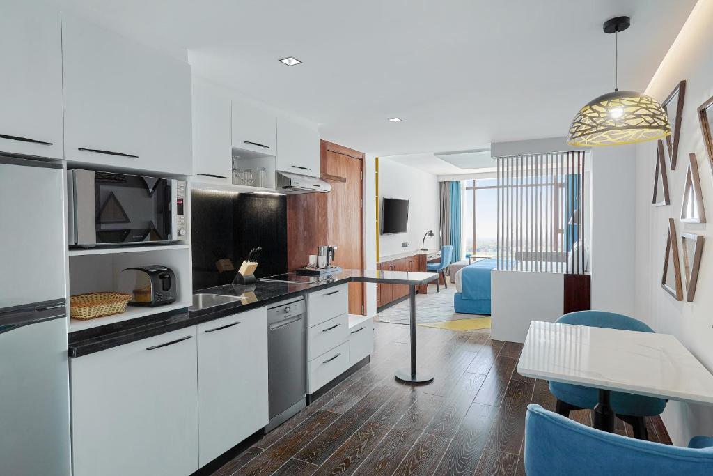 Holiday Inn & Suites - Cairo Maadi by IHG - 1