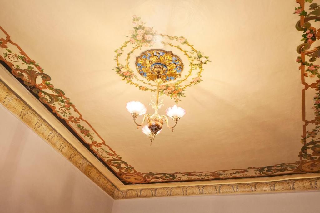 Lo Palauet de la Muralla - Superior Suite