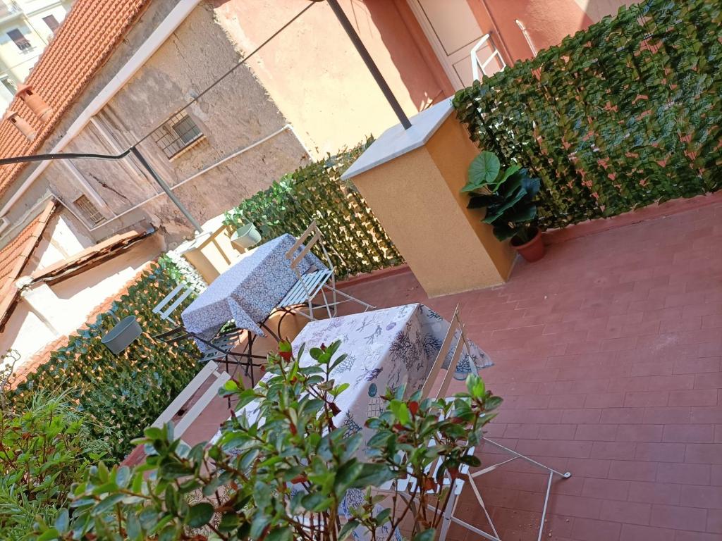 A balcony or terrace at b&b La Rosa dei venti