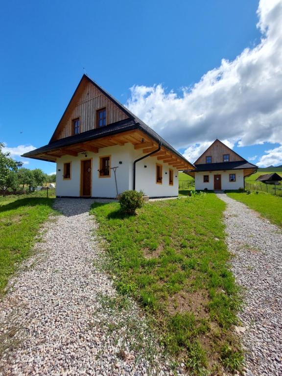 Budova, kde se prázdninový dům nachází