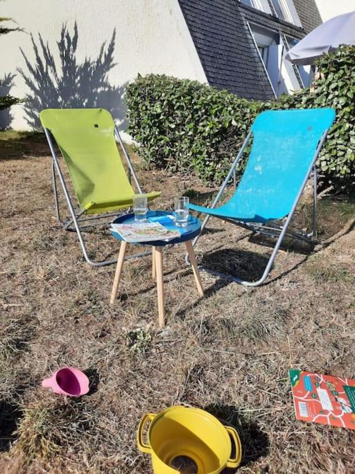 Vonkajšia záhrada v ubytovaní Maisonnette de vacances au bord de l'eau