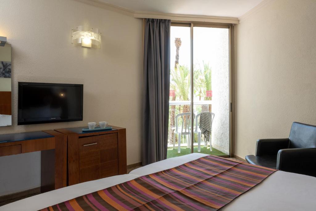 Leonardo Inn Hotel Dead Sea - Superieure Dubbele Of Tweelingzaal