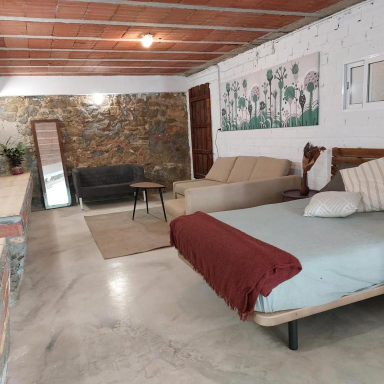 Kép Agradable casa rural con piscina privada szállásáról Vallfogona de Balaguer városában a galériában