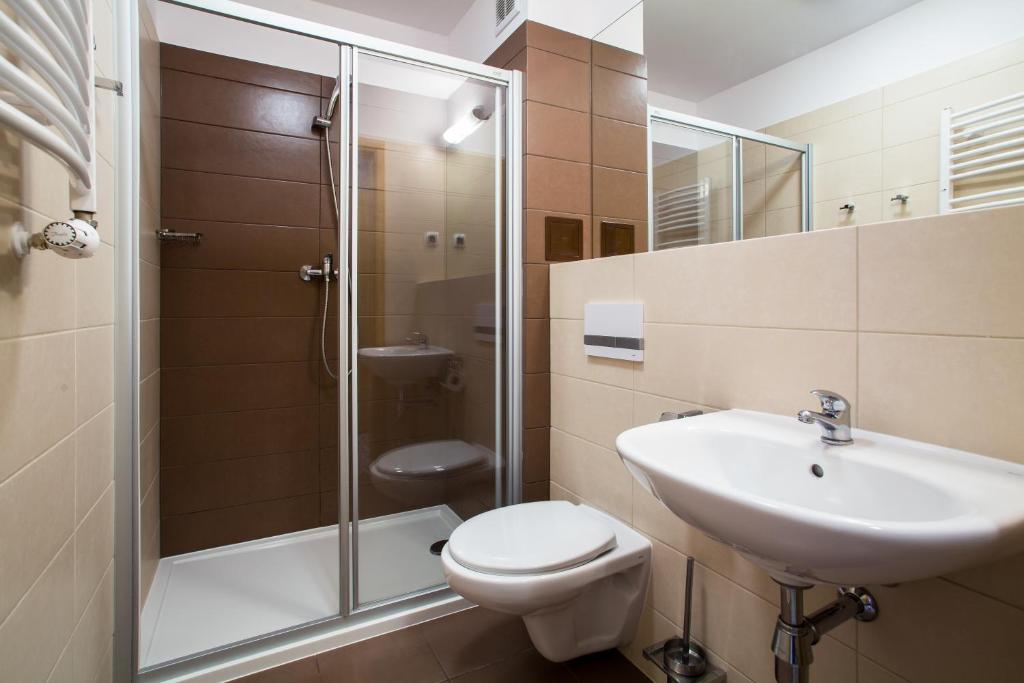 Koupelna v ubytování Hotel ***NAT Sarbinowo