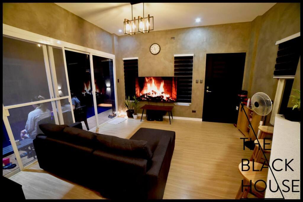 The Black House - Villa De Dois Quartos