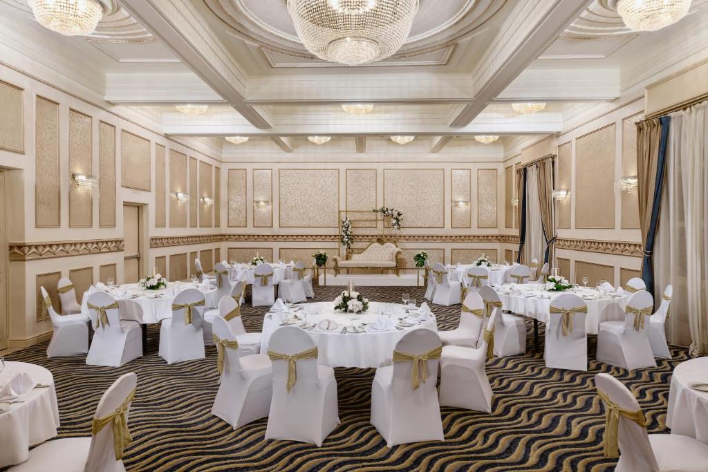 Posezení v ubytování Steigenberger Cecil Hotel Alexandria