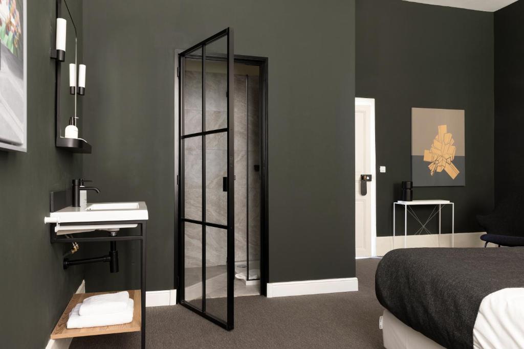 Chateau De La Resle - Design Hotels - Habitación Doble Deluxe Con Vistas Al Parque