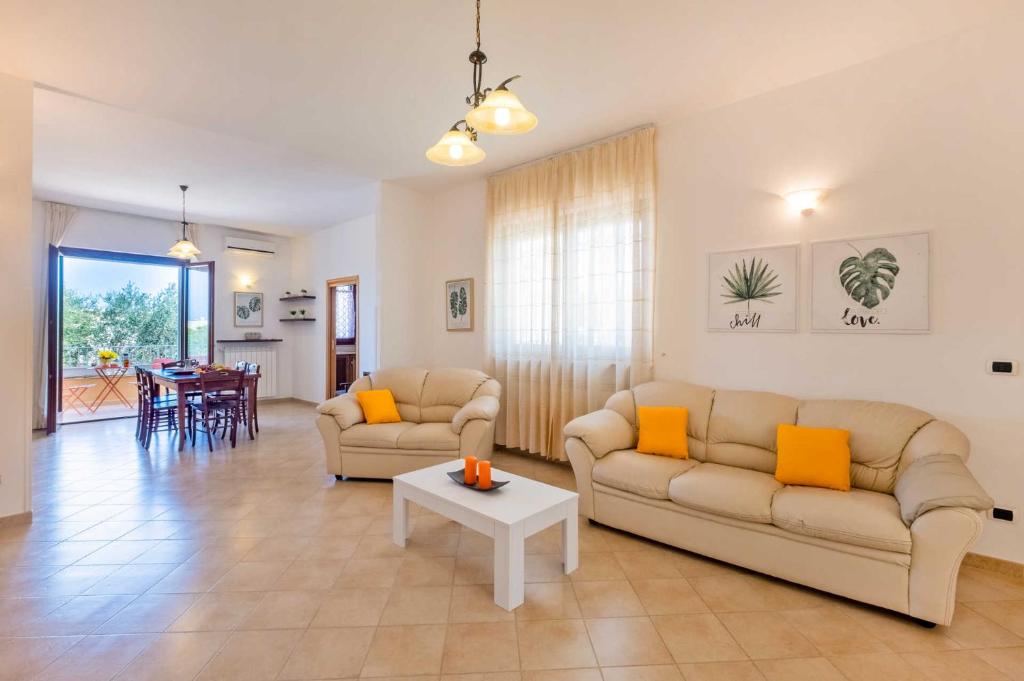 Posedenie v ubytovaní Villa Due Palme by Villa Plus
