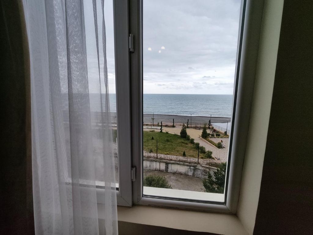 Nespecifikovaný výhled na moře nebo výhled na moře při pohledu z hotelu