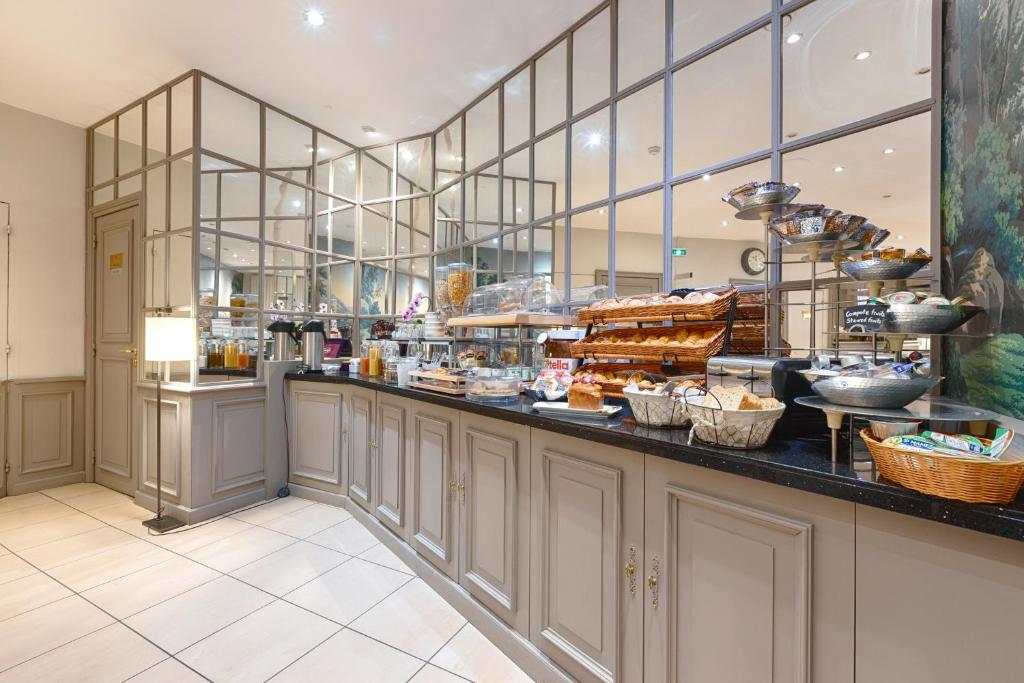 Hôtel Le Beaugency - Resim 39