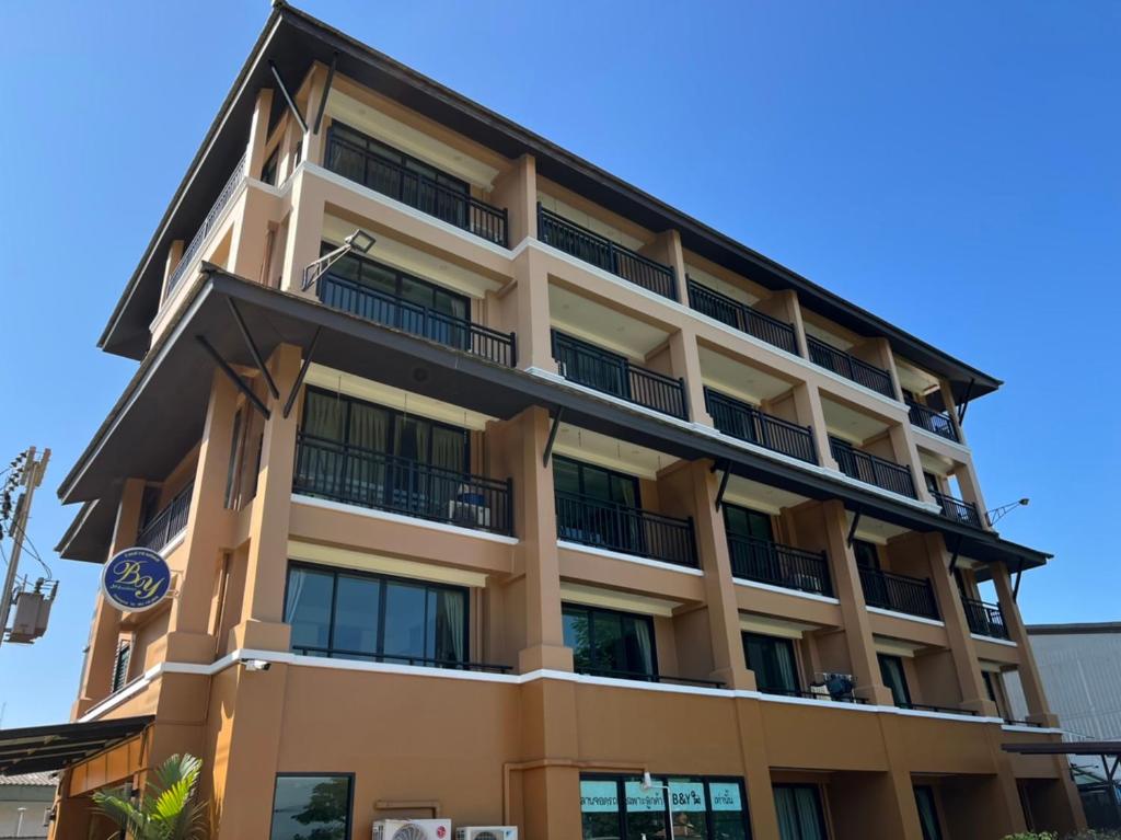 B and Y Residence - Resim 6