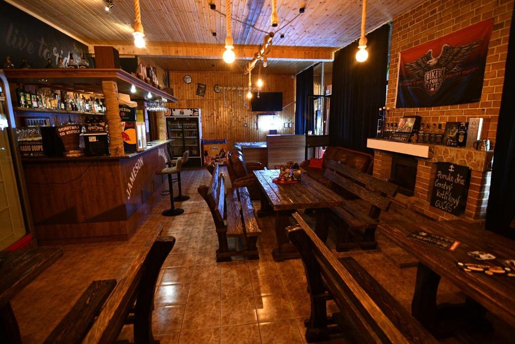 Lounge nebo bar v ubytování Penzión Šírava