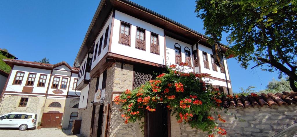 Yedekcioğlu Konak - Housity