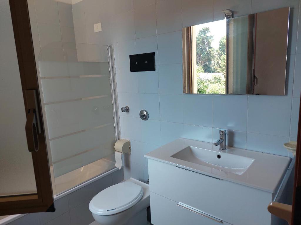 A bathroom at I love Mondello