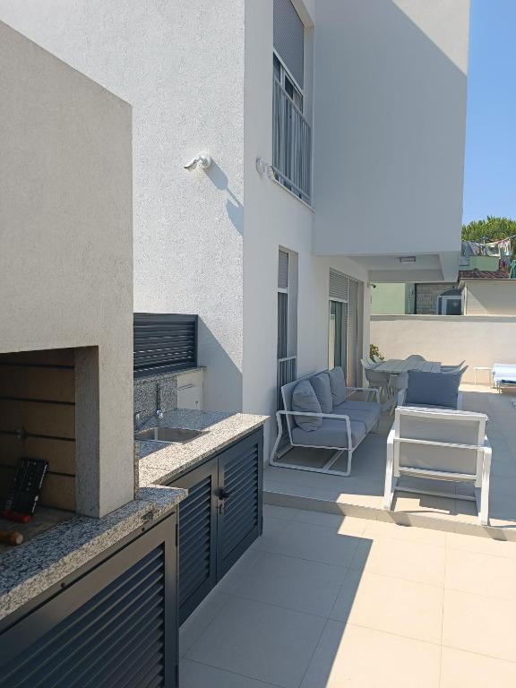 Posedenie v ubytovaní Luxury Villa Teuta with Heated Pool