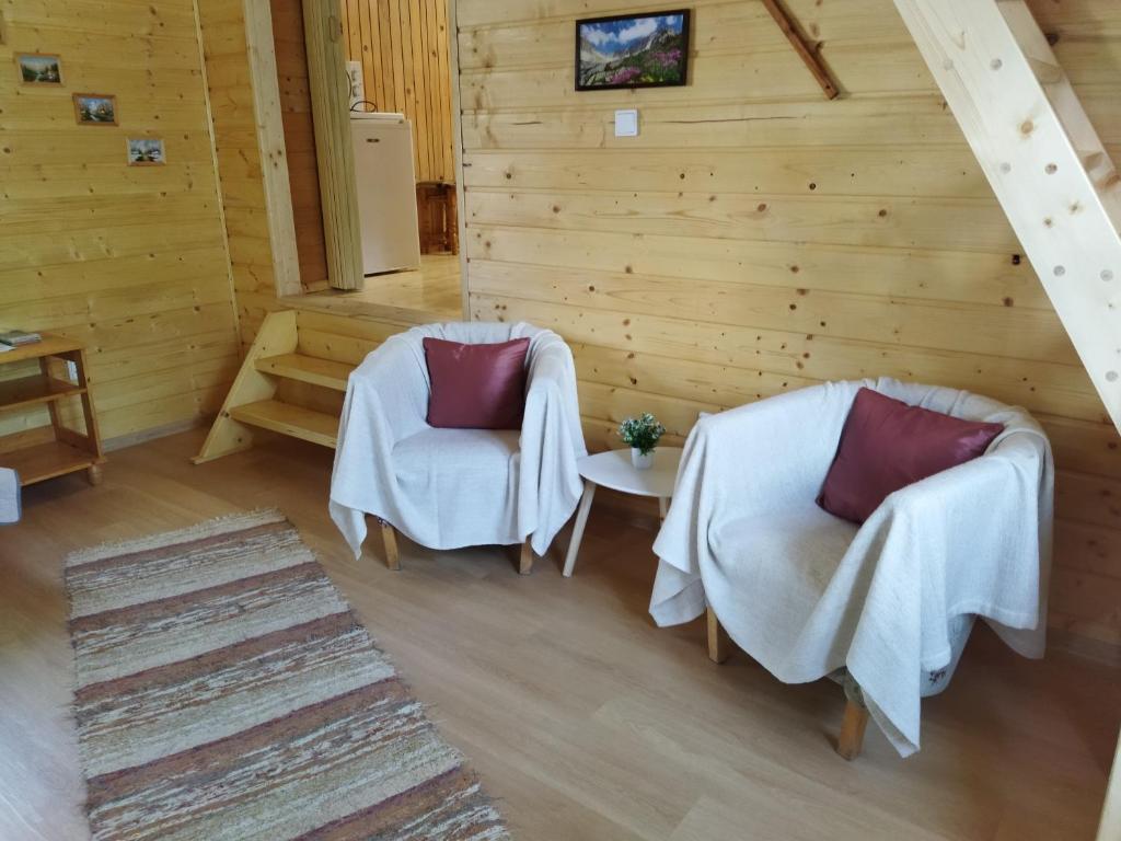 TV a/nebo společenská místnost v ubytování Chatka vo Vysokých Tatrách