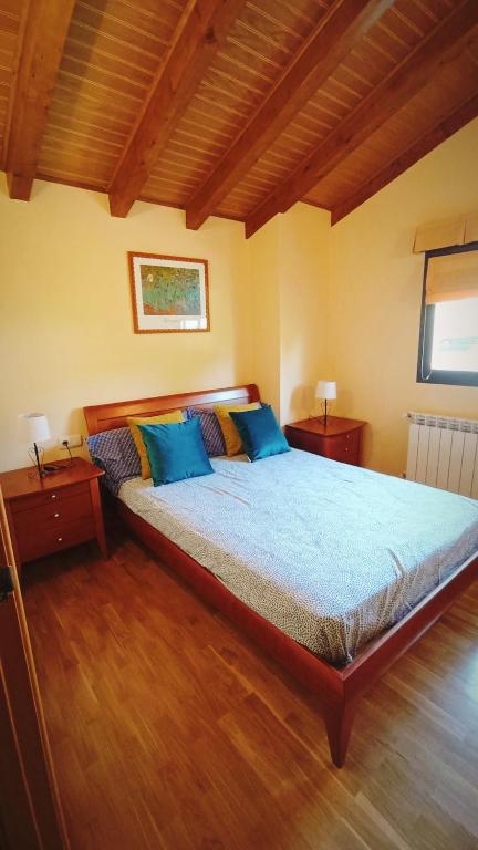 Postel nebo postele na pokoji v ubytování Magnífica casa con jardin, BBQ e hidromasaje