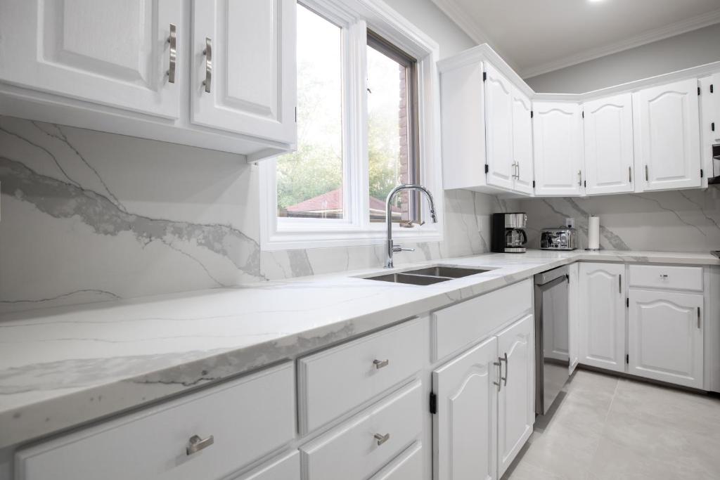 Niagara Luxury Suites - Resim 20