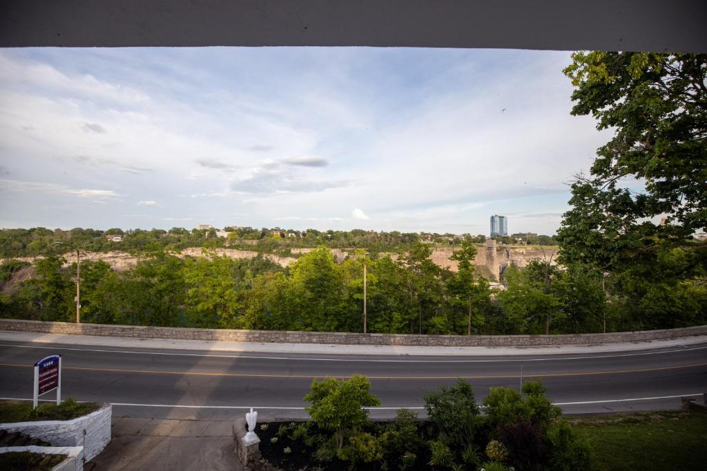 Niagara Luxury Suites - Resim 26