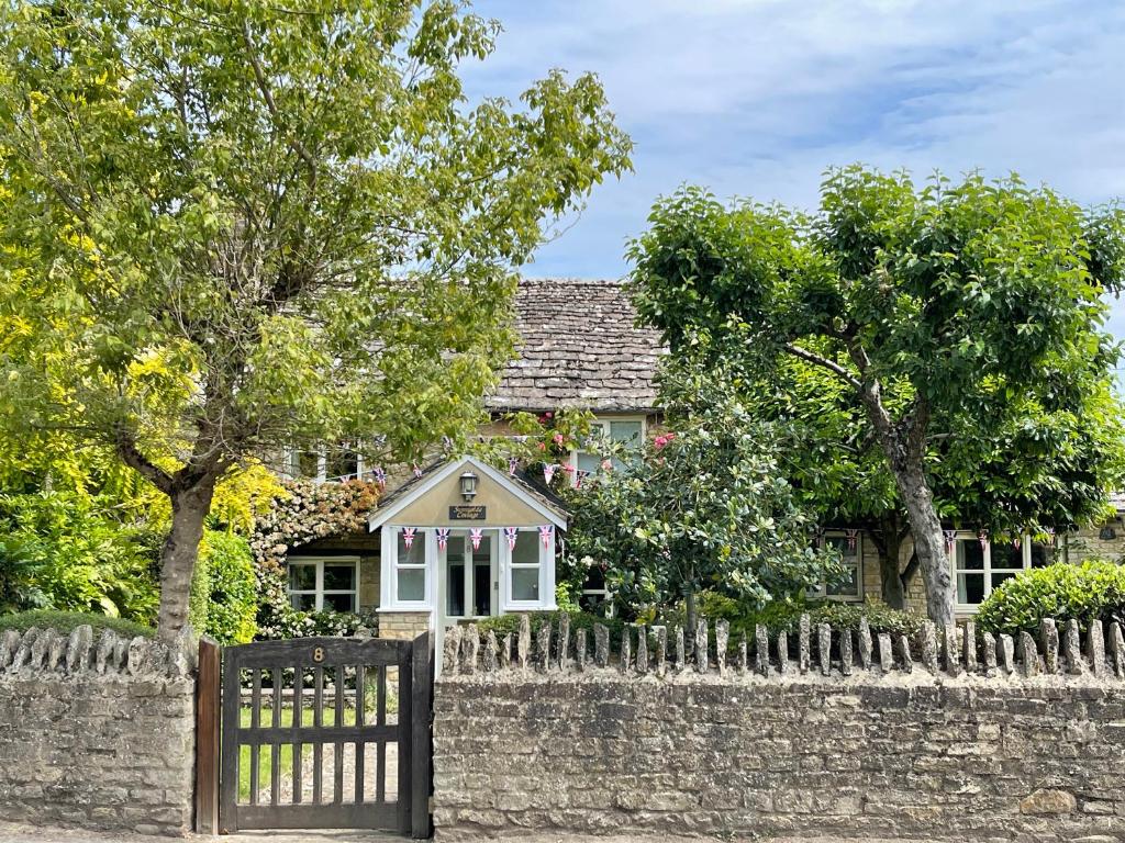 Sunnyside Cottage, Bampton (updated prices 2024)