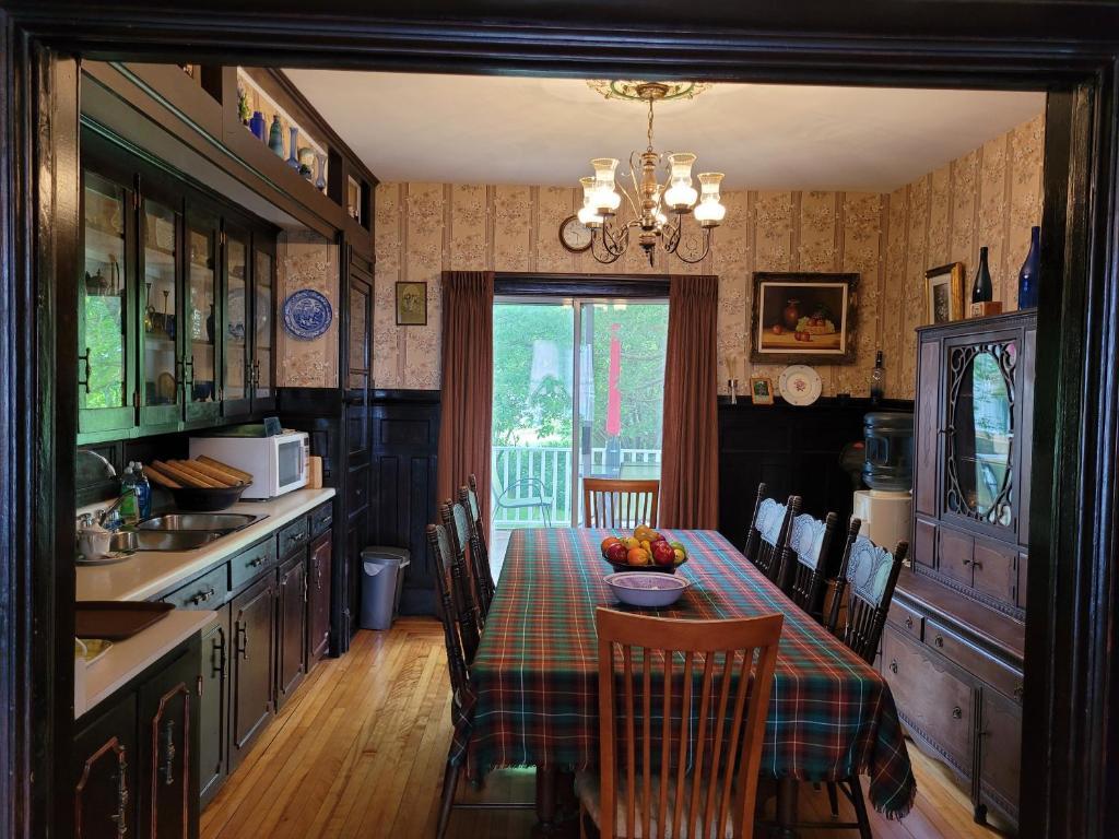 Kuchyň nebo kuchyňský kout v ubytování Prince County Guest House