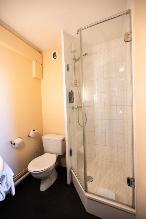 Koupelna v ubytování Hotel ibis Autun