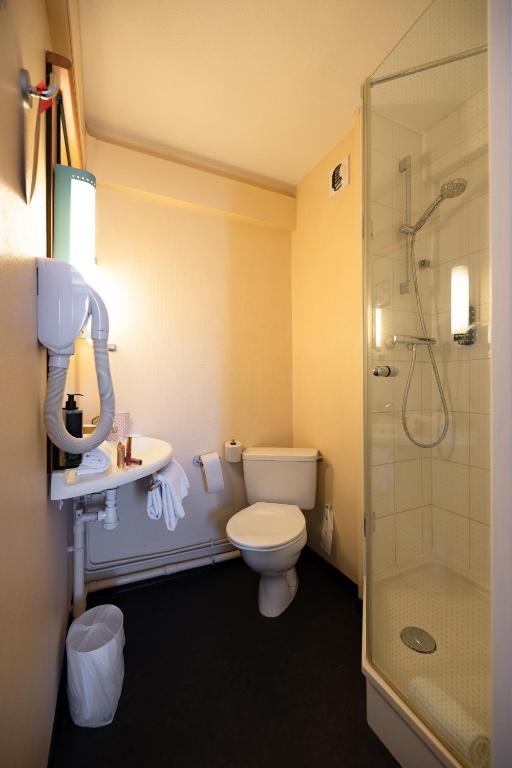 Koupelna v ubytování Hotel ibis Autun