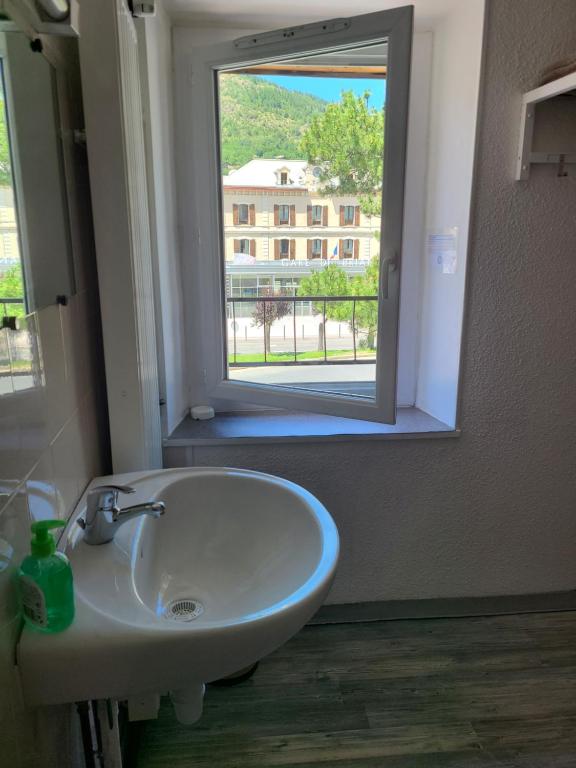 Fotografie z fotogalerie ubytování Hotel de la Gare v destinaci Briançon