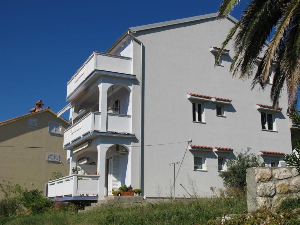 Budova, kde se apartmán nachází