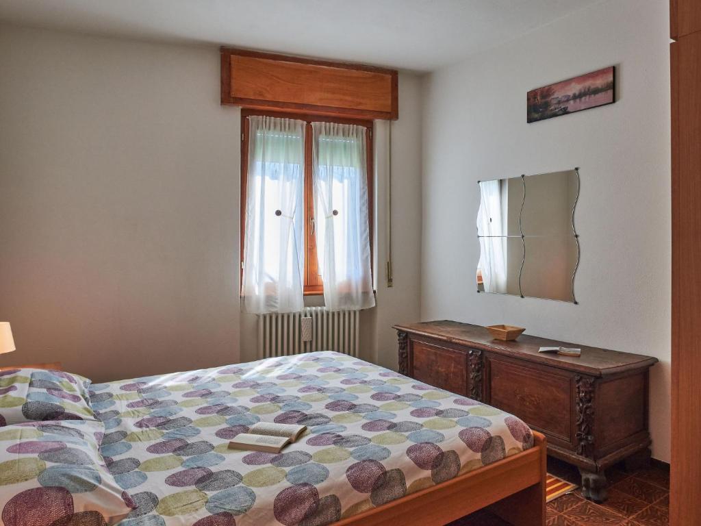 Łóżko lub łóżka w pokoju w obiekcie Apartment Livo - GRV556 by Interhome