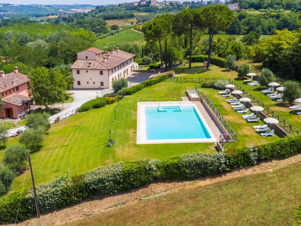 an aerial view of an estate with a swimming pool at Apartment Francigena-1 by Interhome in Castelnuovo D'elsa