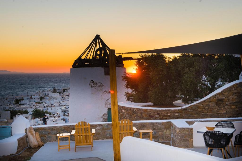 THE VIEW OF MYKONOS - 3