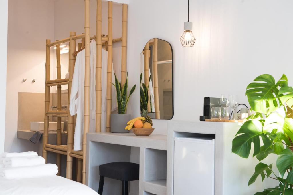 THE VIEW OF MYKONOS - 15