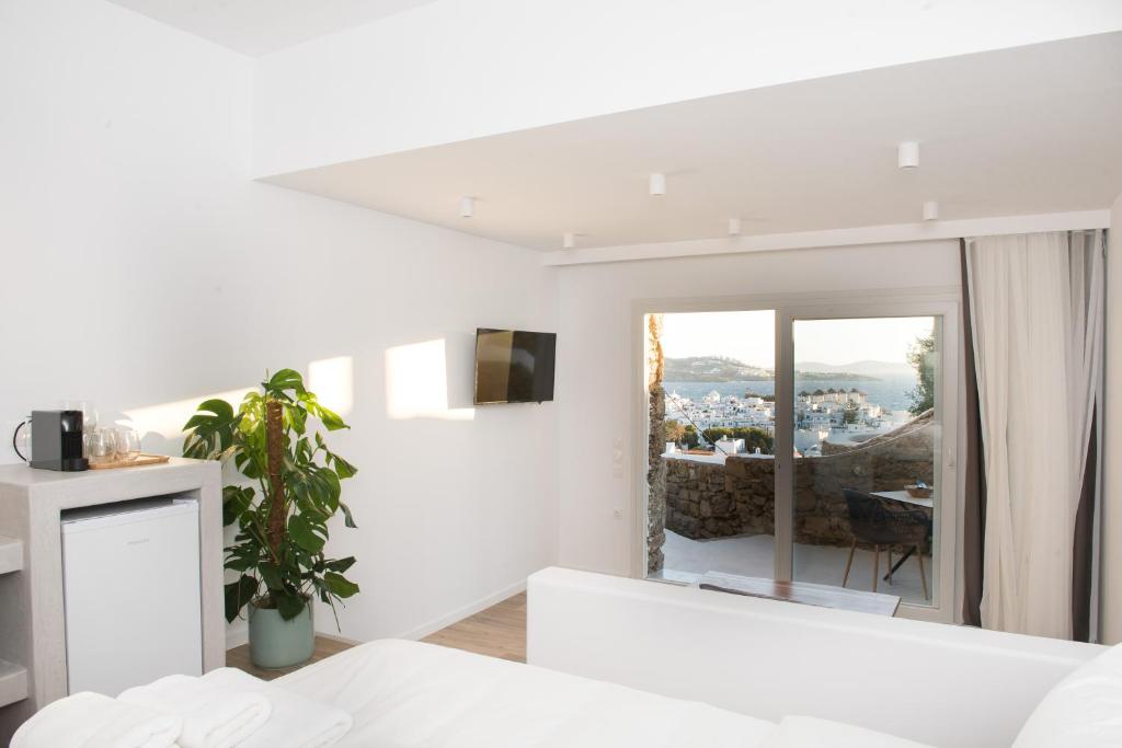 THE VIEW OF MYKONOS - 12