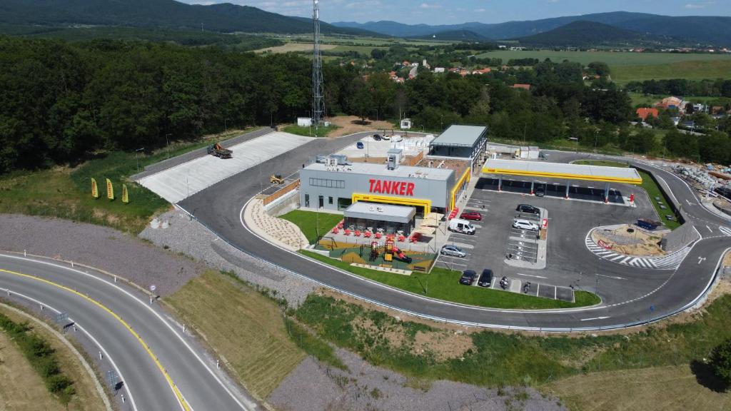 A bird's-eye view of TANKER Apartments & Bistro Čaradice