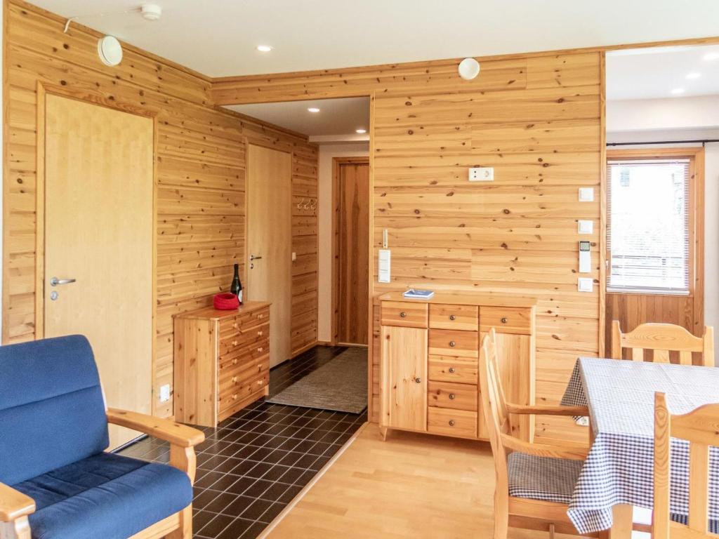 Posezení v ubytování Holiday Home Kanervarinne by Interhome