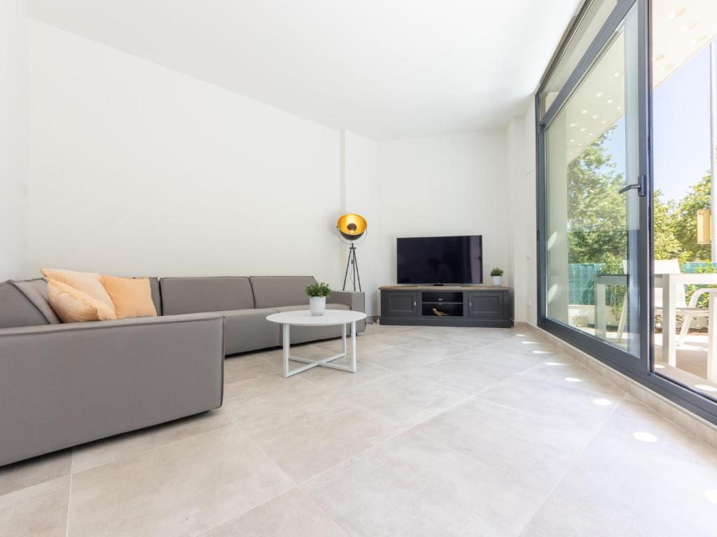 Kép Apartment Garbi-1 by Interhome szállásáról Cambrilsban a galériában