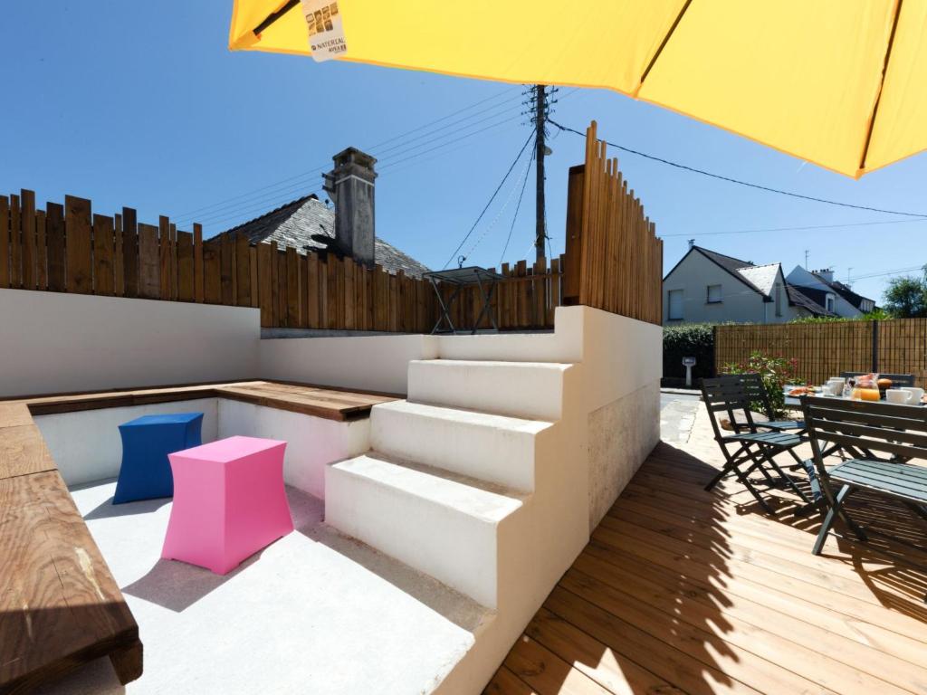 Posedenie v ubytovaní Holiday Home Le Rahic by Interhome