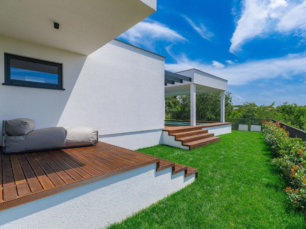 Vonkajšia záhrada v ubytovaní Holiday Home Villa Valle by Interhome