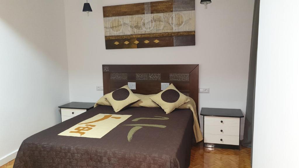 A bed or beds in a room at CHILLOUT LA RIOJA