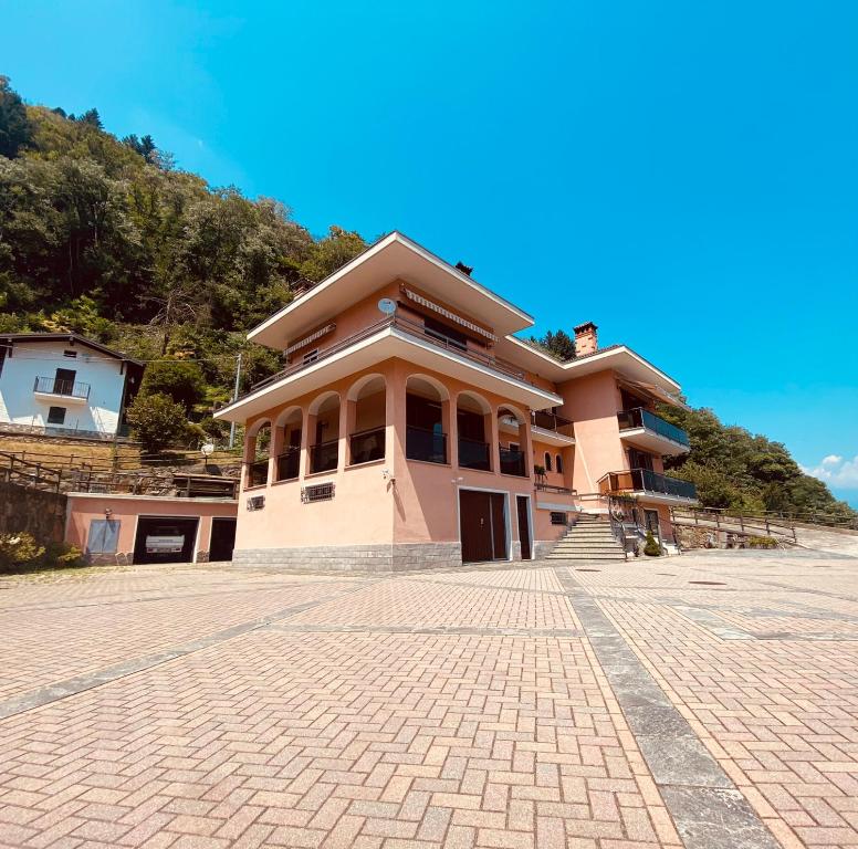Fotografia z galérie ubytovania Casa Levante 4 v destinácii Cannobio
