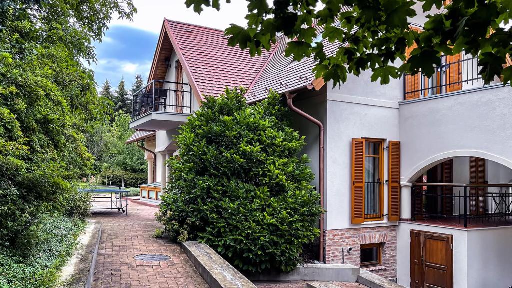 Budova, v ktorej sa penzión nachádza