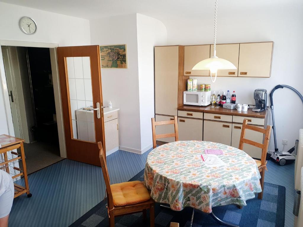 Gästehaus Maurer - Apartment With Balcony