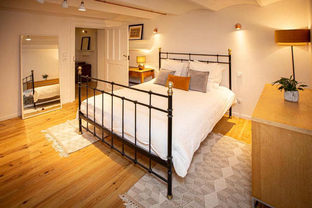 Posteľ alebo postele v izbe v ubytovaní Beautiful converted one bedroom apartment