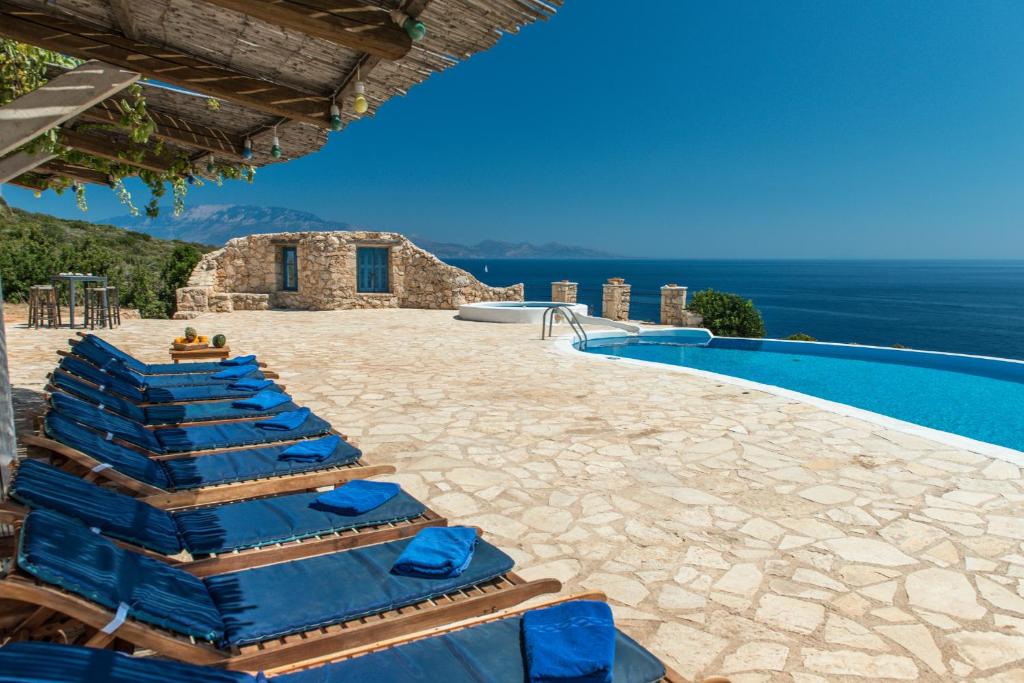 Blue Caves Villas - Private property with 6 exceptional Villas
